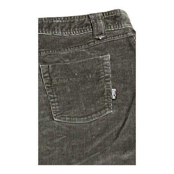 Patagonia Women's Corduroy Mini Skirt in Grey size 4 - Picture 4 of 7
